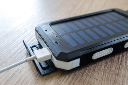 What Makes a Magnetic Power Bank Ideal for Remote Workers on the Move?