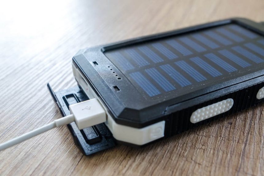 What Makes a Magnetic Power Bank Ideal for Remote Workers on the Move?
