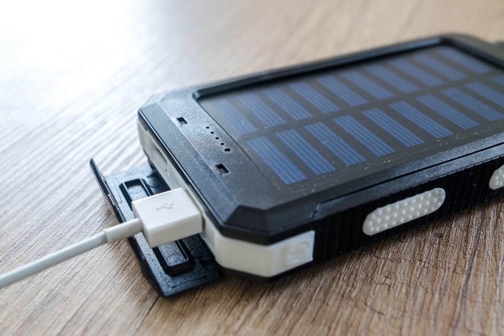 What Makes a Magnetic Power Bank Ideal for Remote Workers on the Move?
